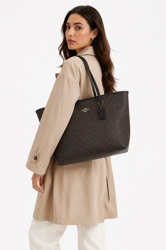 Coach signature tote bag
