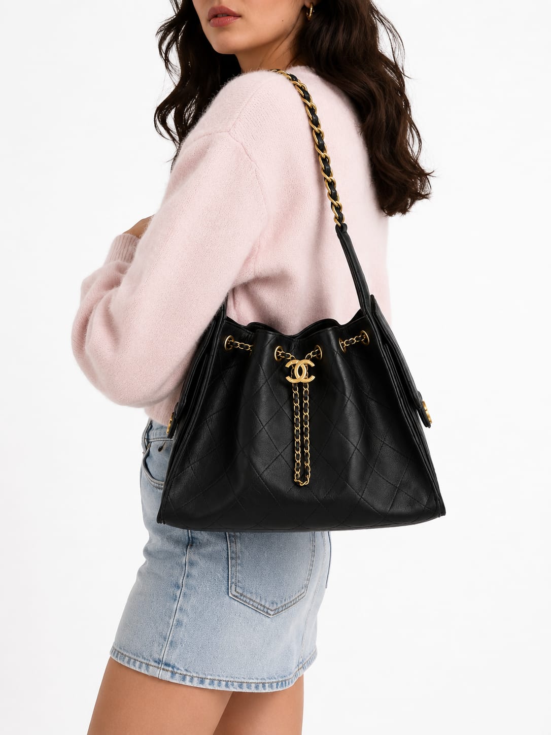CHANEL 25 Hobo Bag