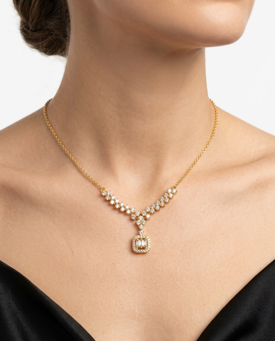 V coller crystal necklace