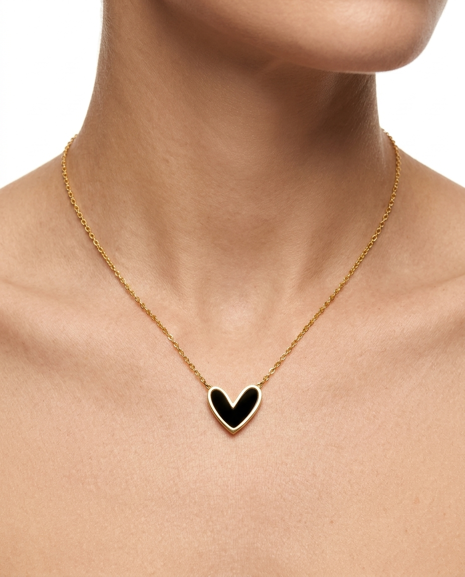 Black heart stainless steel necklace