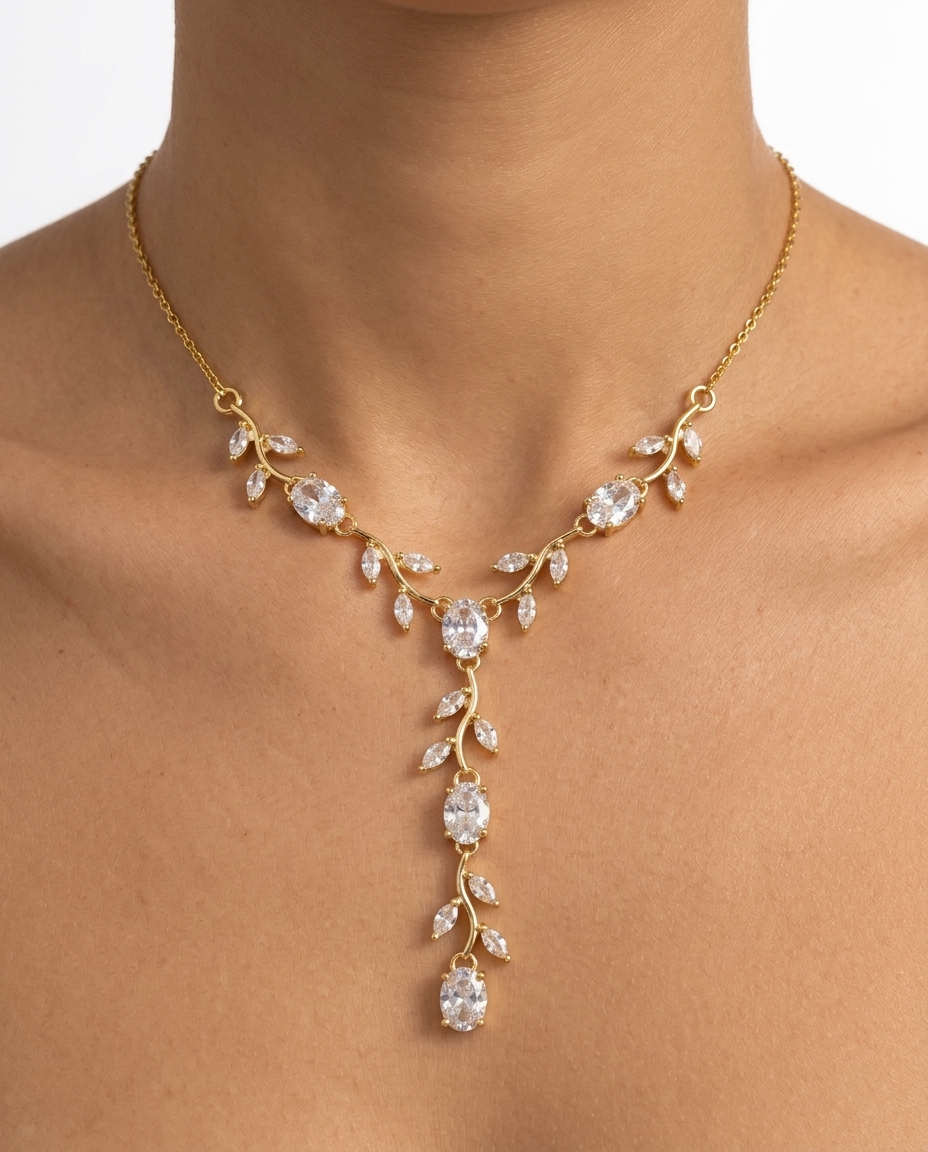 White crystal tulip gold-plated necklace